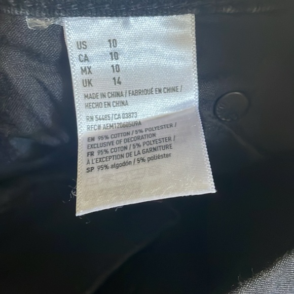 American Eagle Black Tomgirl shortie Cutoff distressed shorts in size 10 - Picture 5 of 6